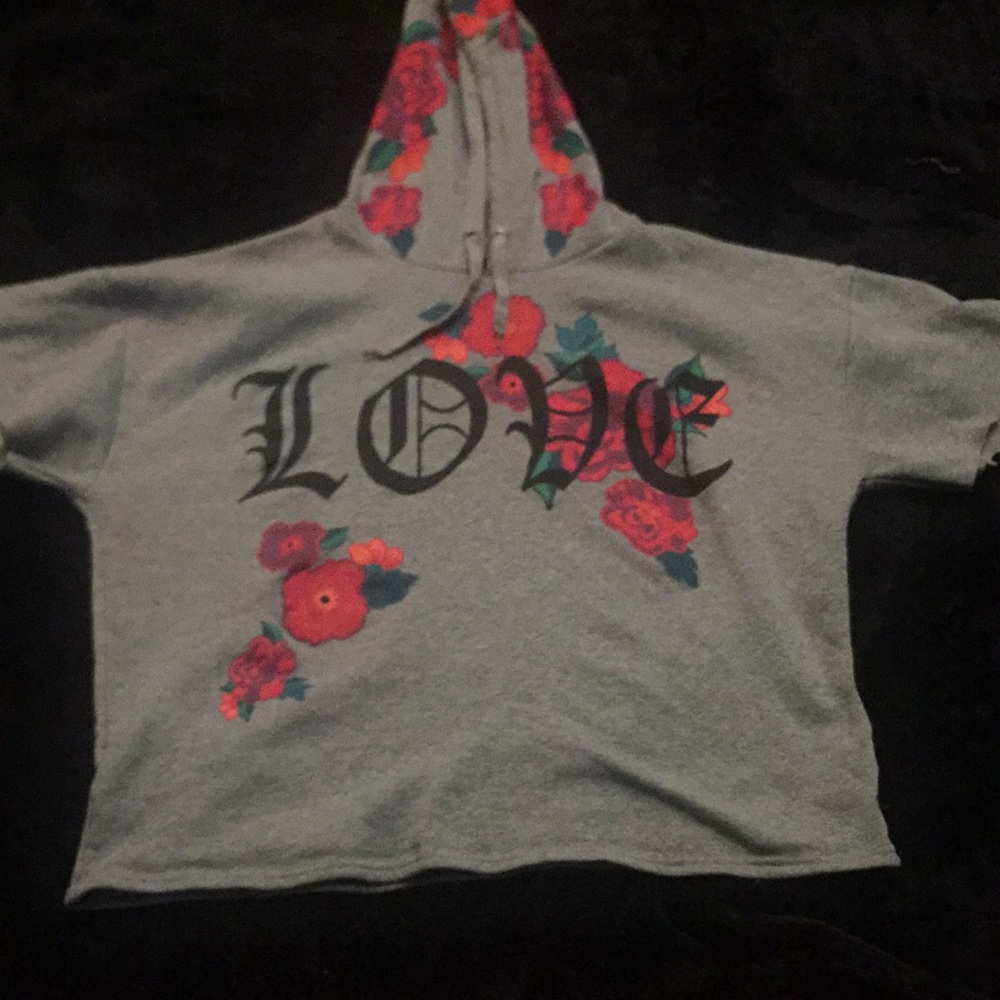 Short sleeve hoodie